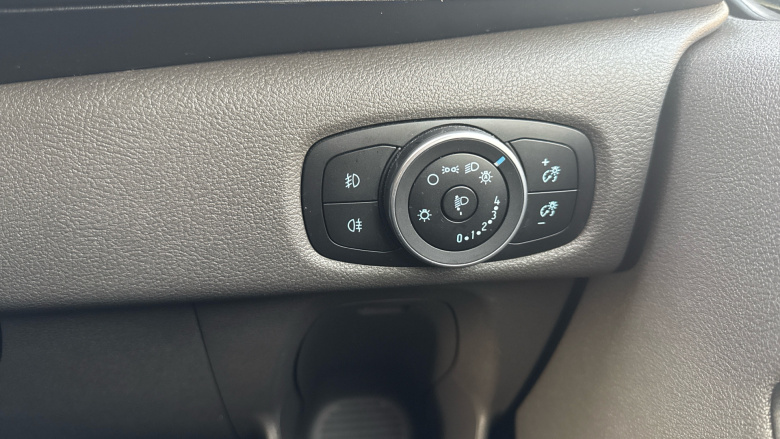 Ford Tourneo Custom Transit Custom Tourneo L1 Diesel Fwd 2.0 EcoBlue 185ps L/R 8 Seater Sport Auto